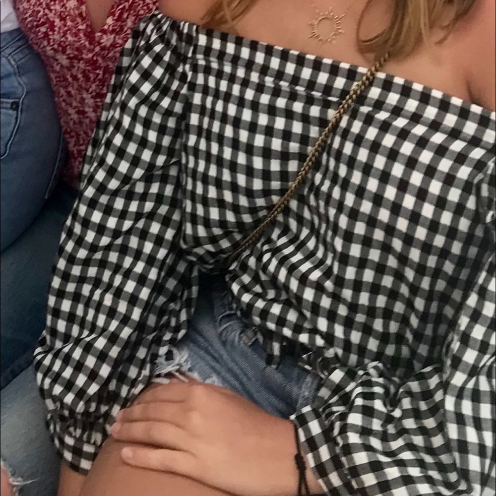 Forever 21 Gingham Off-the-shoulder top S